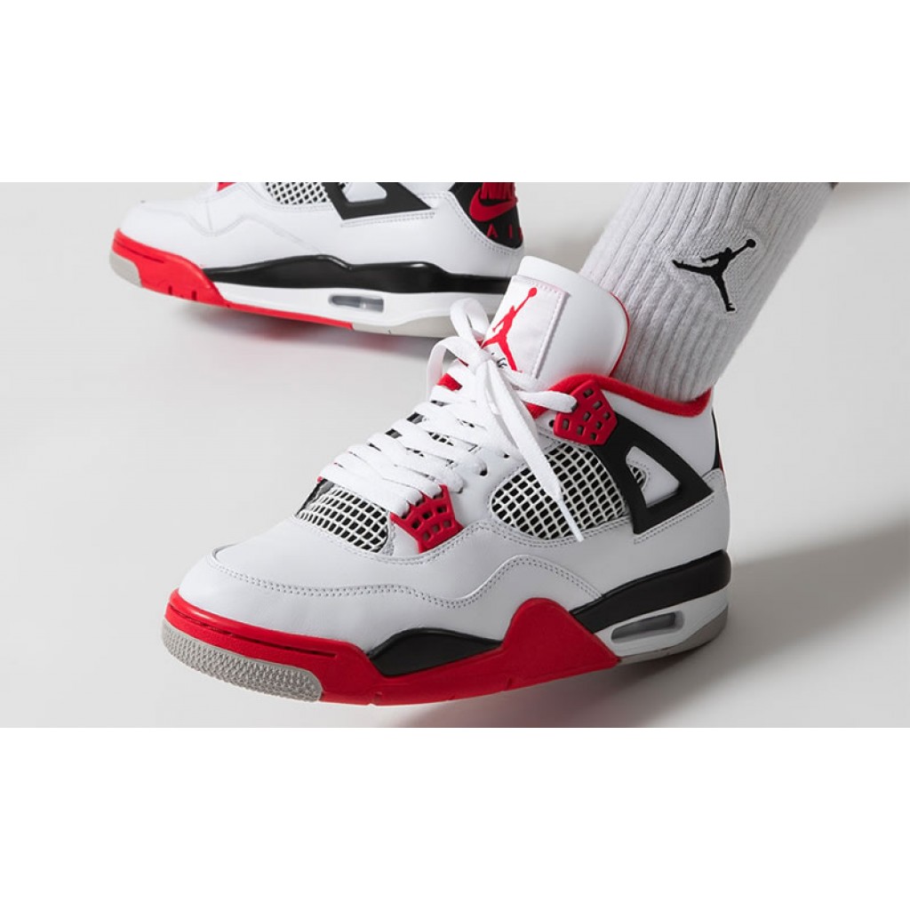Air Jordan 4 "Fire Red" 2020 Tongue On Feet Outfit Air Jordan 4 "Fire Red" 2020 Tongue On Feet Outfit